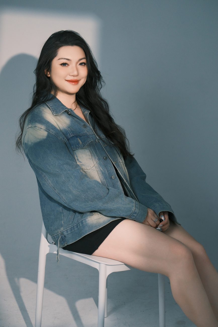 Samantha, founder of Cilesia Beauty Bar